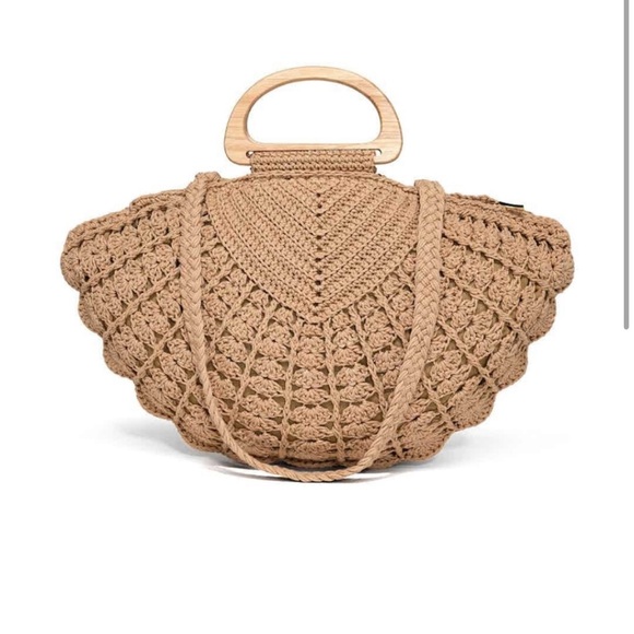 Shelly Crochet Macrame Clam Shell Handbag  Purse - Picture 2 of 7